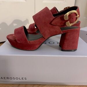 NEVER WORN! New in box. Aerosoles | size 6.5 wide